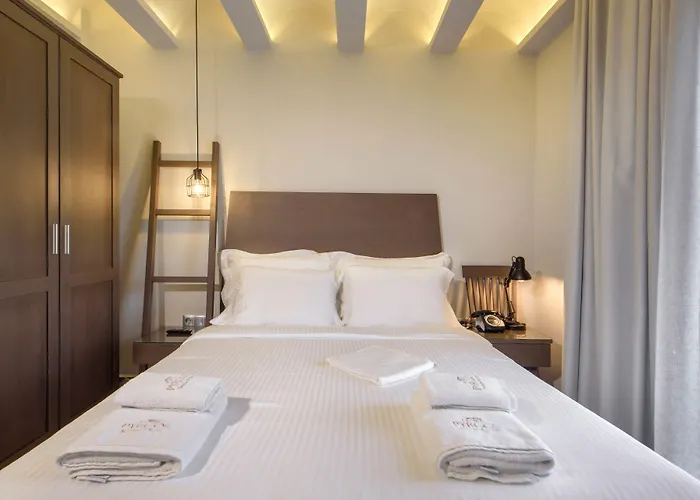 Pyrgos Boutique & 2*