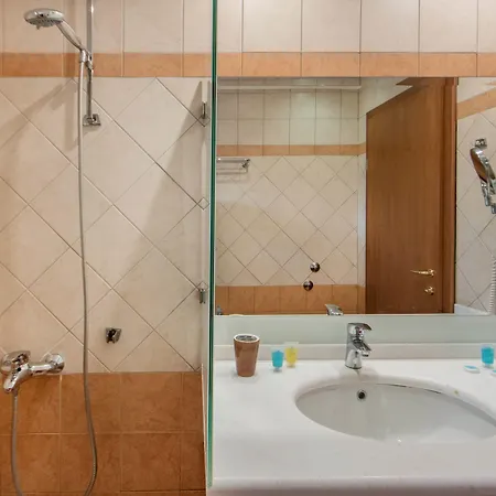 Pyrgos Boutique & 2*