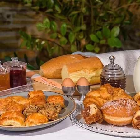 Pyrgos Boutique & 2*