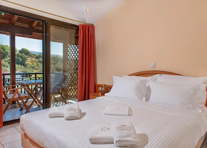 Pyrgos Boutique & Hotel